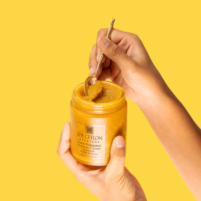 Kūno šveitiklis su C vitaminu TRUE TURMERIC, 200ml